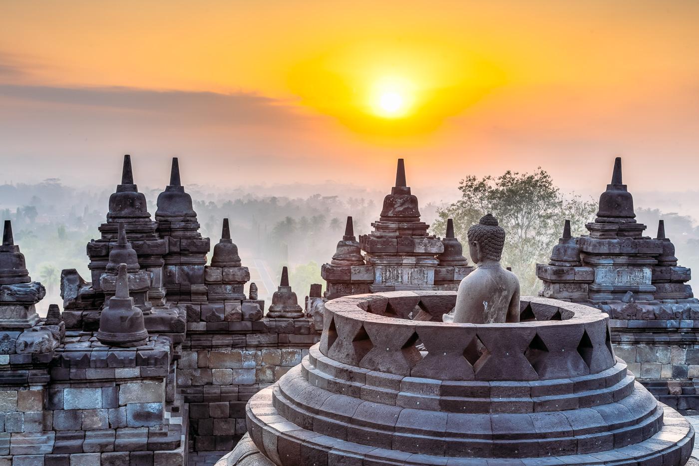 CANDI BOROBUDUR