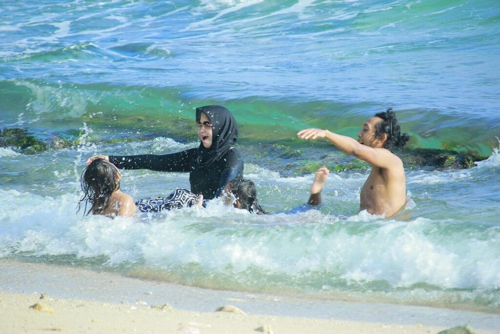 Pantai Pok Tunggal
